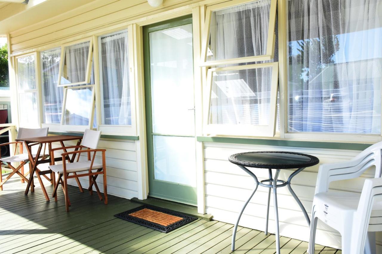 Featherston Motels And Camping Экстерьер фото